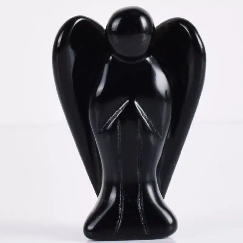 Ange en pierres naturelles d'obsidienne d'une taille de 5 cm vendu par la Boutique Z Comme Zen spécialiste en lithothérapie et bien-être