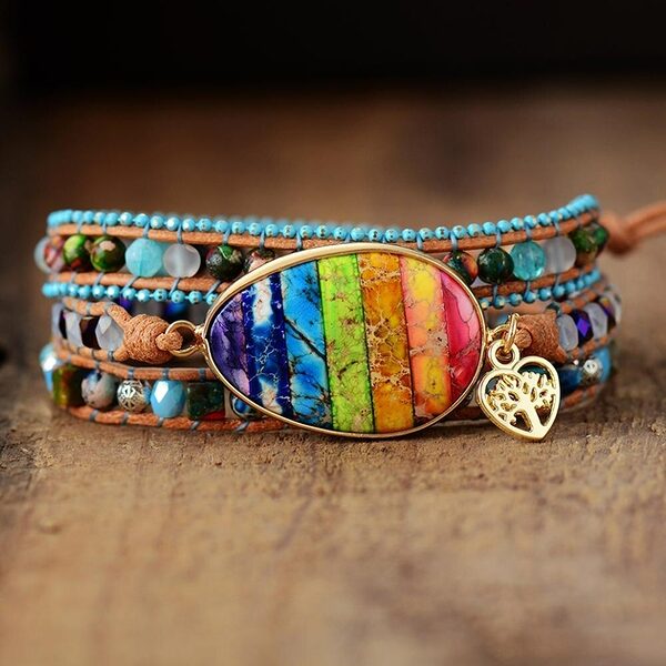 Bracelet Manchette Porte-Bonheur en pierres naturelles de jaspe et pendentif coeur aux couleurs des 7 chakras vendu par la Boutique Z Comme Zen