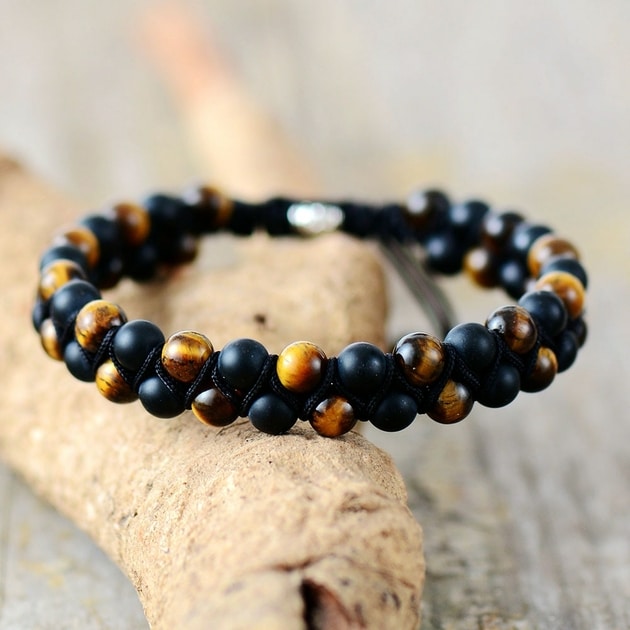 Bracelet Macramé Porte-Bonheur ajustable en pierres naturelles oeil de tigre et onyx vendu par la Boutique Z Comme Zen