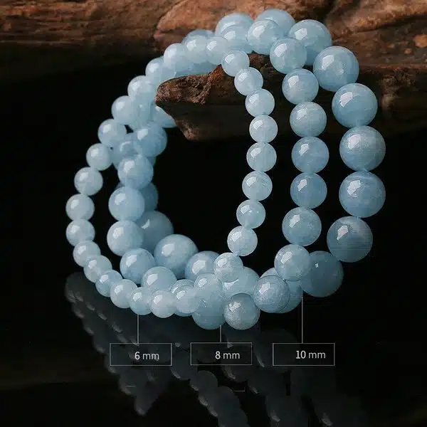 Le Bracelet Zen Aigue-Marine en pierres naturelles d'aigue marine est vendu par la boutique Z Comme Zen
