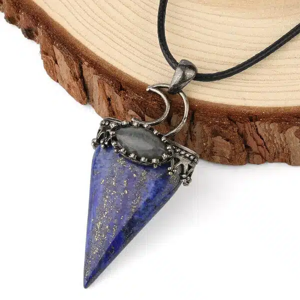 Collier Pendentif Triangle Lunaire en pierres naturelles de lapis lazuli vendu par la Boutique Z Comme Zen