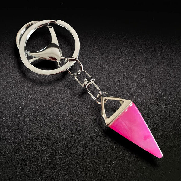 Porte-Clés Pyramide Précieuse argentées en pierres naturelles agate rose vendu par la Boutique Z Comme Zen spécialiste en lithothérapie, bien être et produits zen