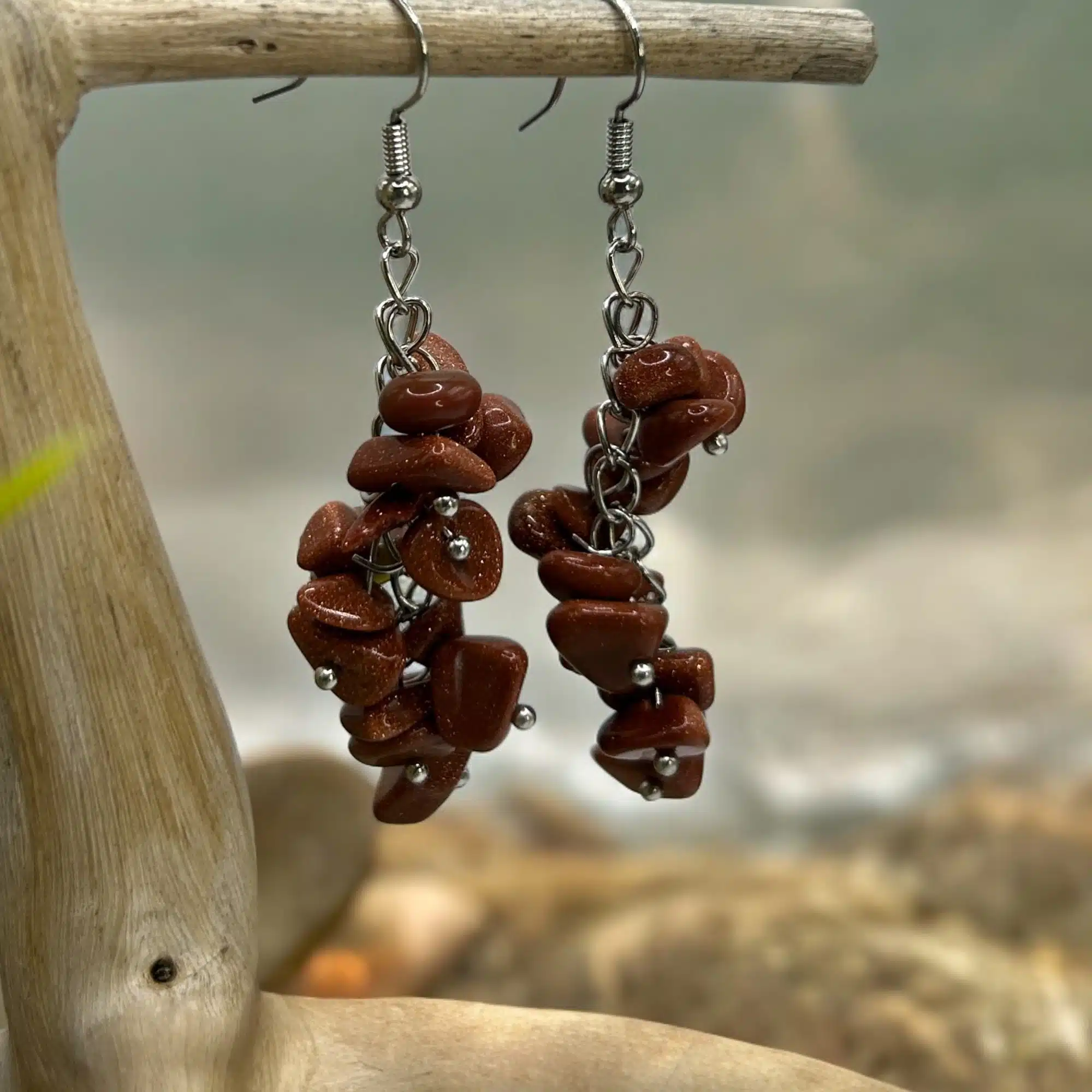 Boucles d'Oreilles Grappe Pierres du Soleil – Image 2
