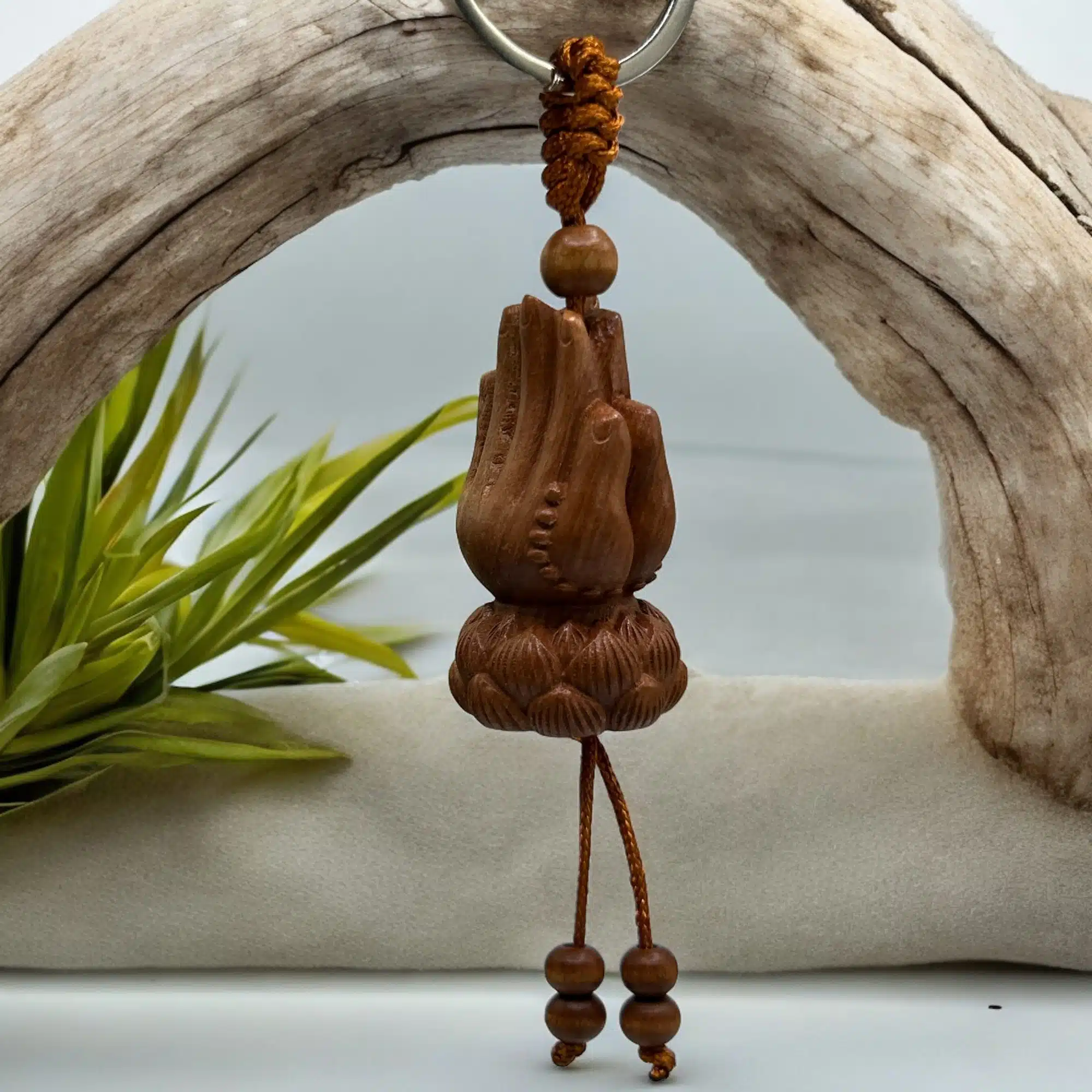 Porte-Clés - Mains et Lotus - Anjali Muddra – Image 4