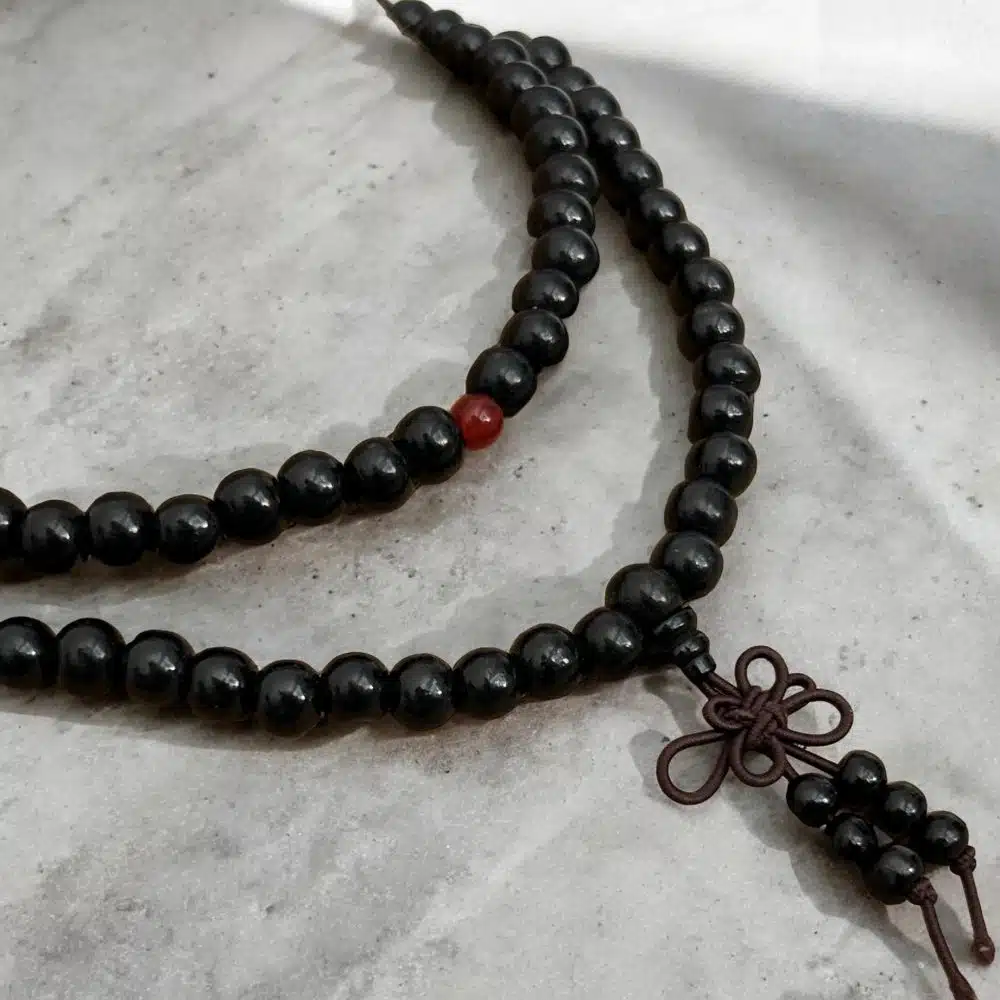 Collier Mala Tibétain en Bois de Santal - Noir 8mm