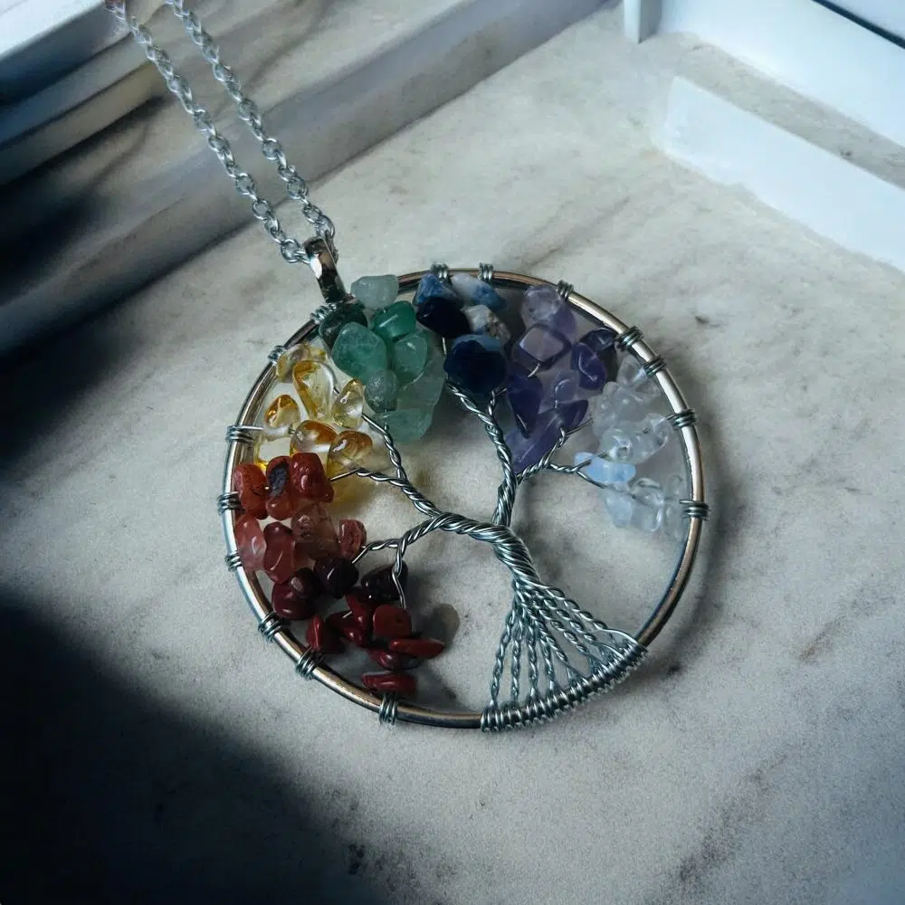 Collier Pendentif - Arbre de Vie et 7 Chakras