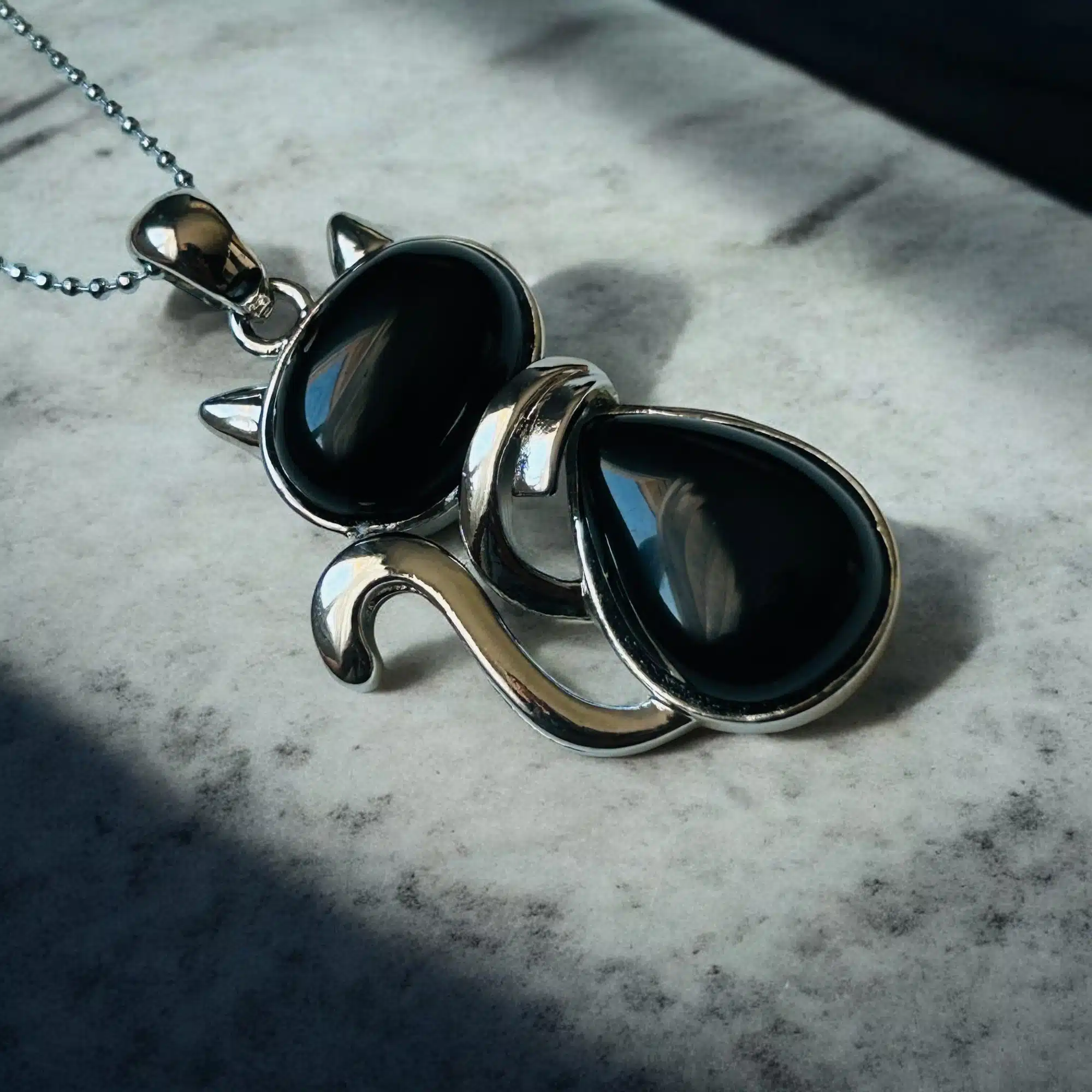 Collier Pendentif Chat Précieux - Agate Noire – Image 6