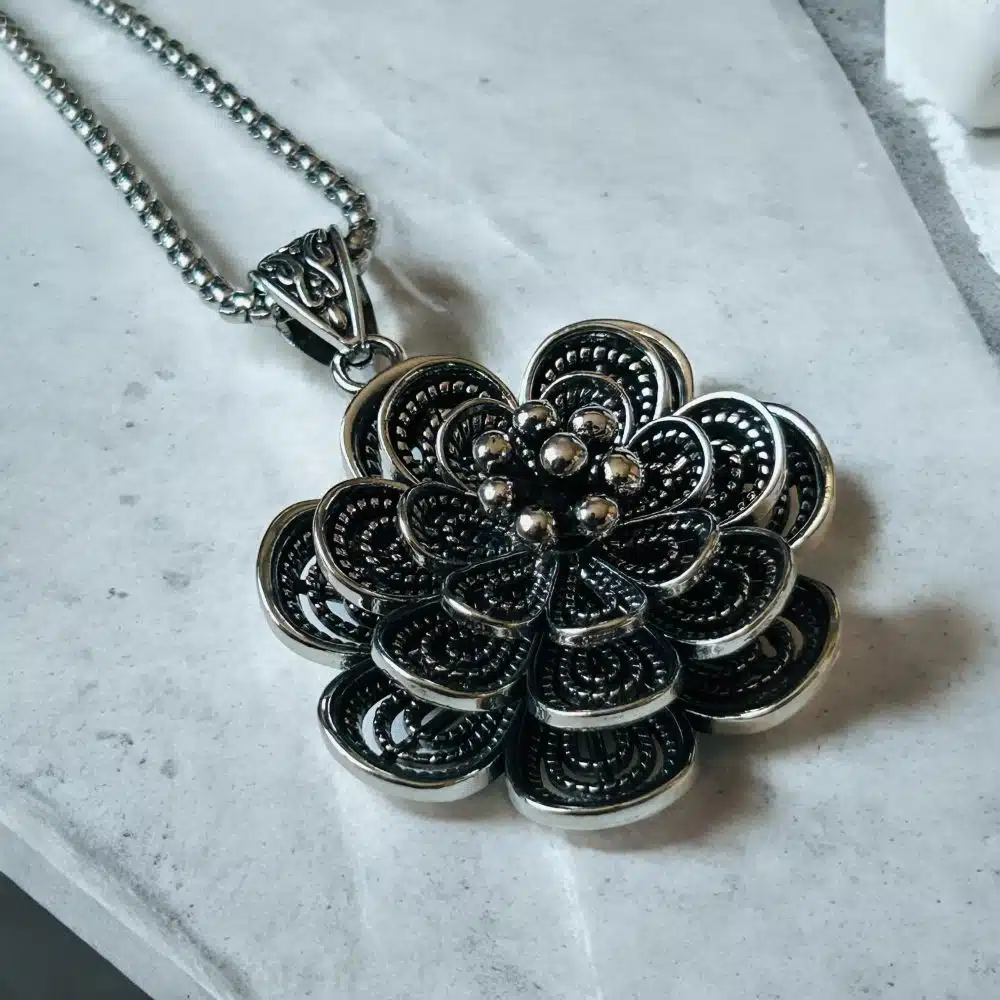 Collier Sautoir Lotus Tibétain