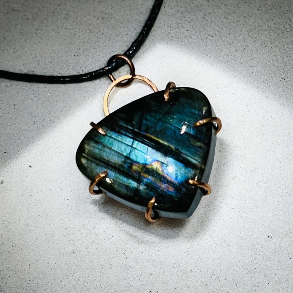 Collier Pendentif Labradorite - Trillion Céleste