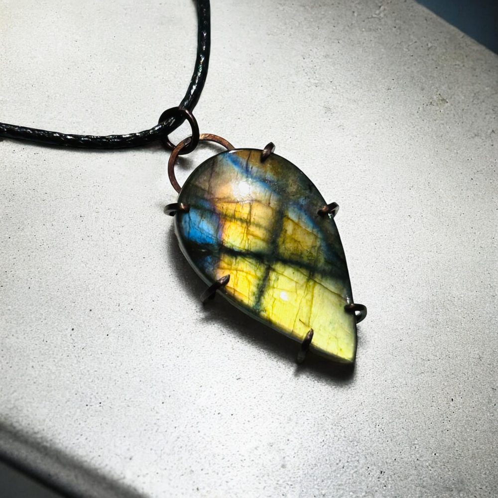 Collier Pendentif Labradorite - Larme d'Aurore