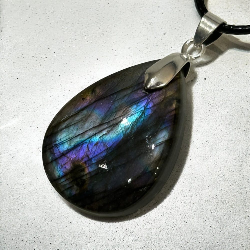 Collier Pendentif Labradorite - Sérénité Céleste
