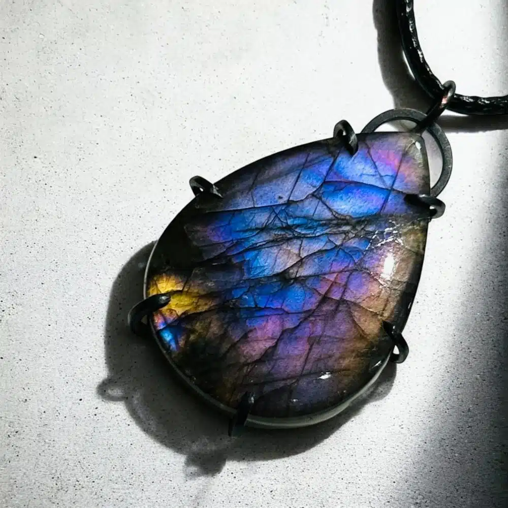 Collier Pendentif Labradorite - Aurore des Rêves