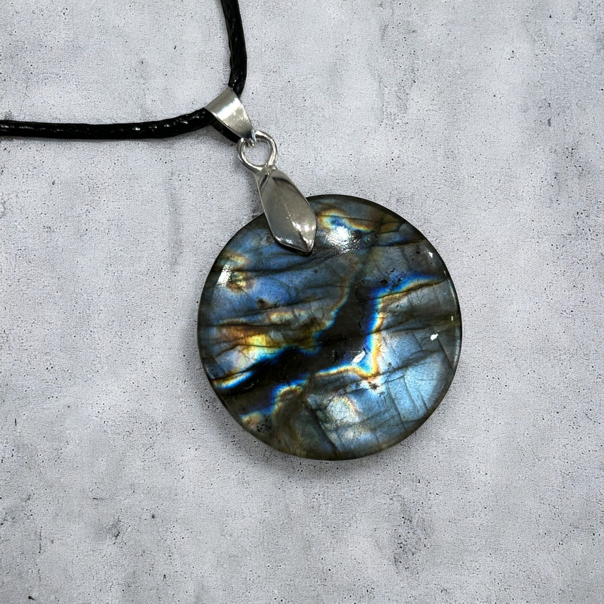 Collier Pendentif Labradorite - Aura Protectrice – Image 2