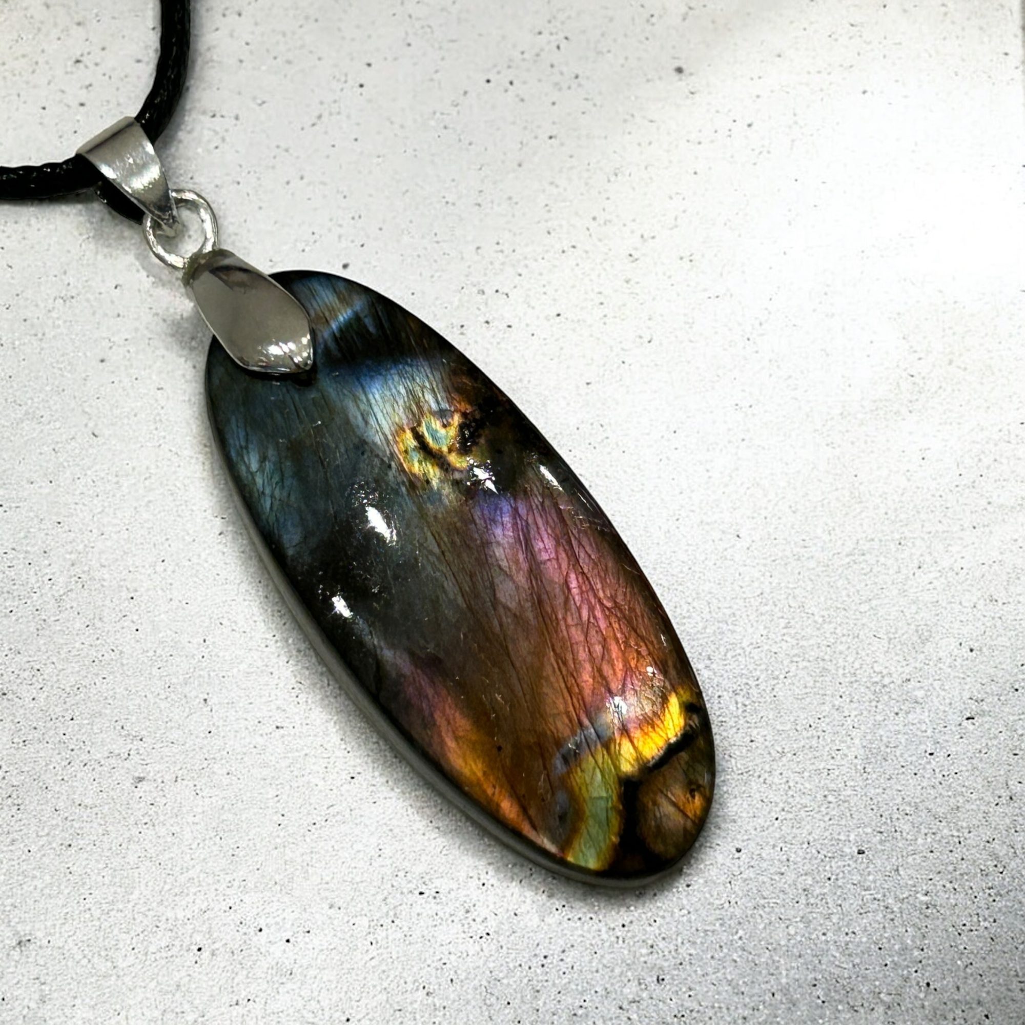 Collier Pendentif Labradorite - Éveil Spirituel – Image 2