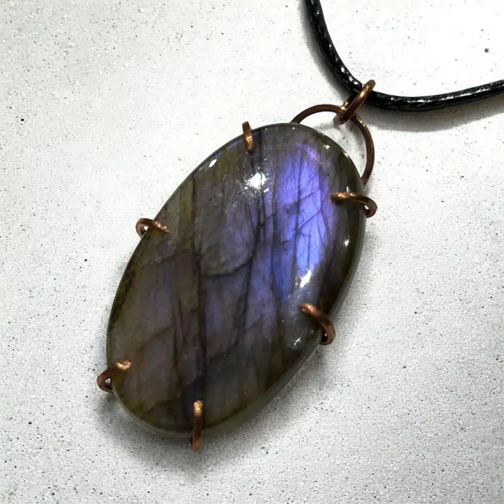 Collier Pendentif Labradorite - Chant des Abysses