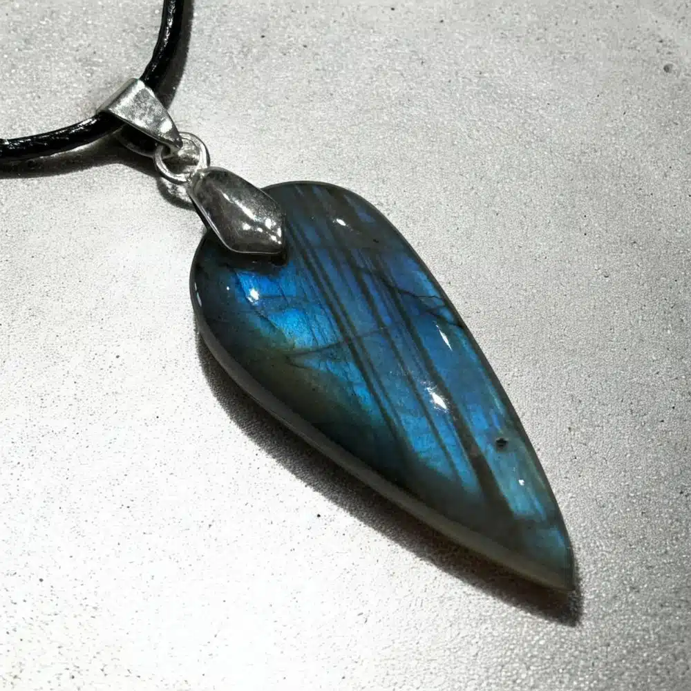 Collier Pendentif Labradorite - Larme de Ciel