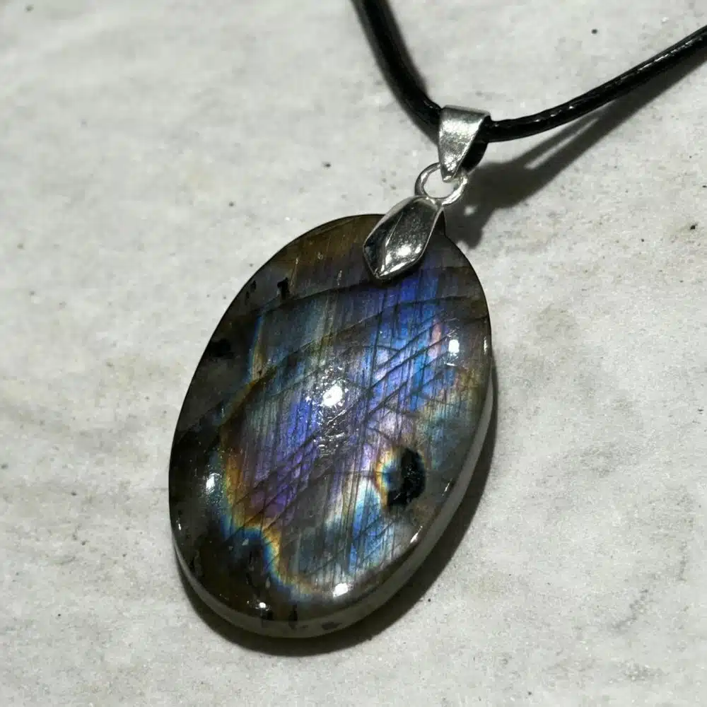 Collier Pendentif Labradorite - Cocon de Détente