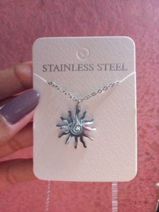 Collier Pendentif Acier Soleil "India" - Doré photo review